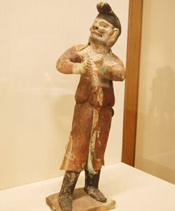 豐富多彩的胡人俑